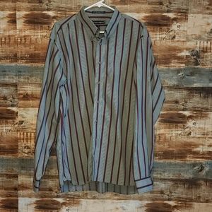 Paul Fredrick maroon green white button up 17